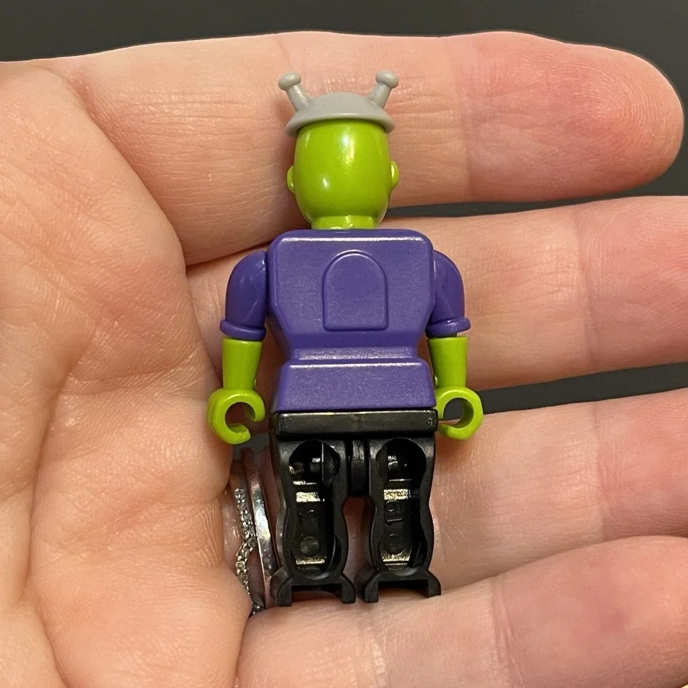 Mega Bloks Micro Action Figure # 2 Alien Mega Blocks Mini Figure Purple Green